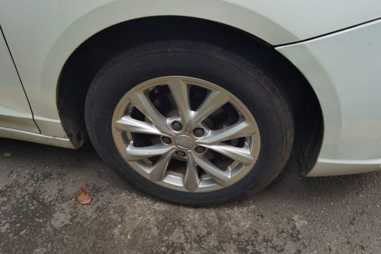 Used Roewe i5 2019 1.5L Automatic 4G Connected Langyue Edition