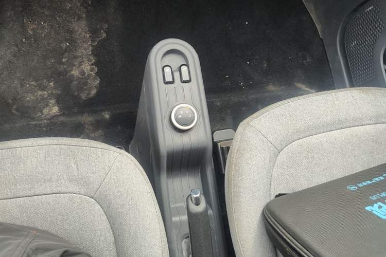 Used Wuling Hongguang MINIEV 2021 Macaron Premium Model – Lithium Iron Phosphate