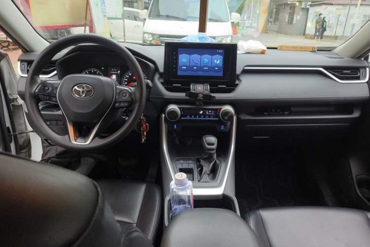 Used Toyota RAV4 2022 2.0L CVT Two-Wheel Drive Urban Edition Center Console