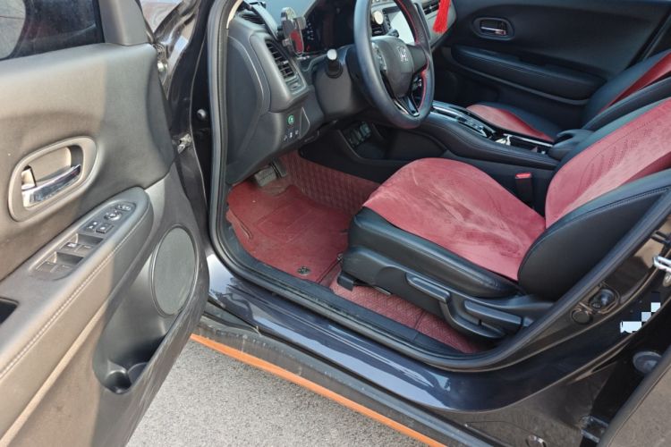 Used Honda Vezel 2022 1.5L CVT Phantom Night Pioneer Edition
