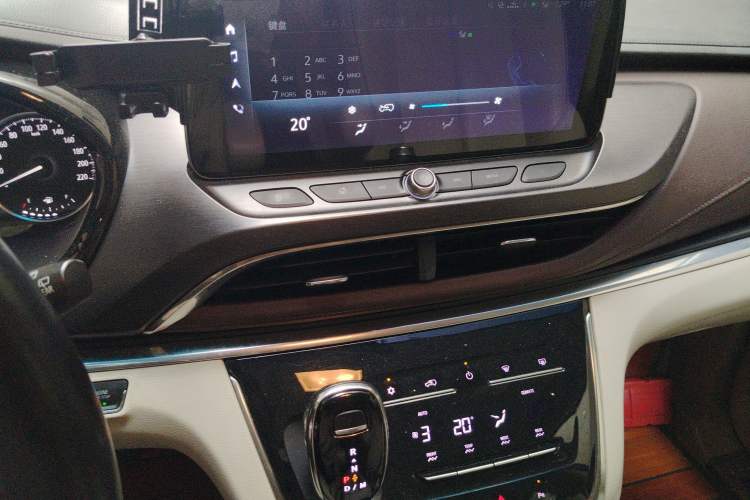 Used Buick GL8 2021 Land Cruiser Executive Class 652T Luxury Model Audio And AC Panel