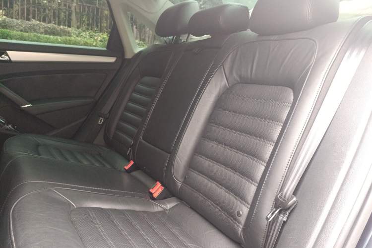 Used Volkswagen Passat 2014 1.8TSI DSG Prestige Navigation Edition