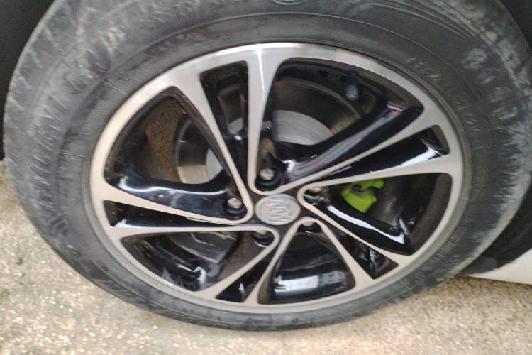 Used Buick Regal 2020 552T Elite Edition Exterior 4