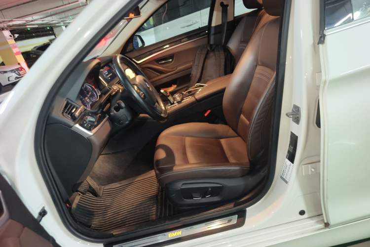 Used BMW 5 Series 2017 525Li Luxury Design Package
