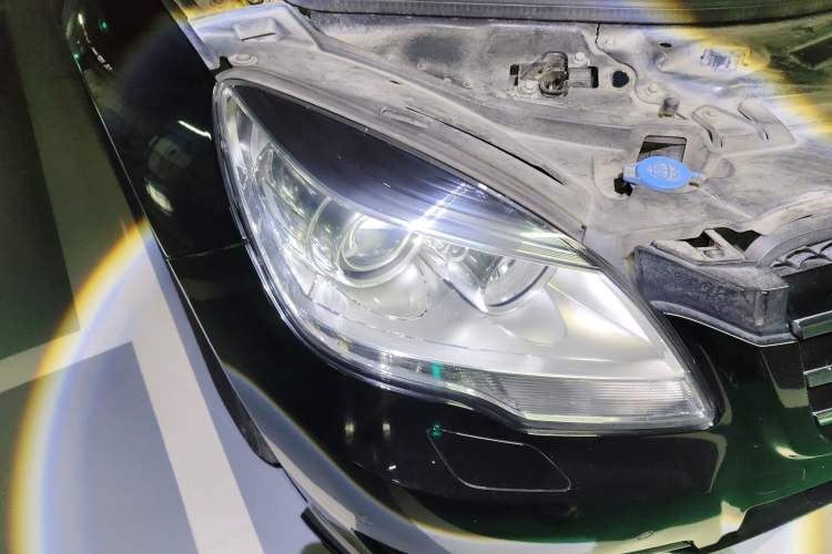 Used Mercedes-Benz R-Class 2014 R 320 4MATIC Business Model