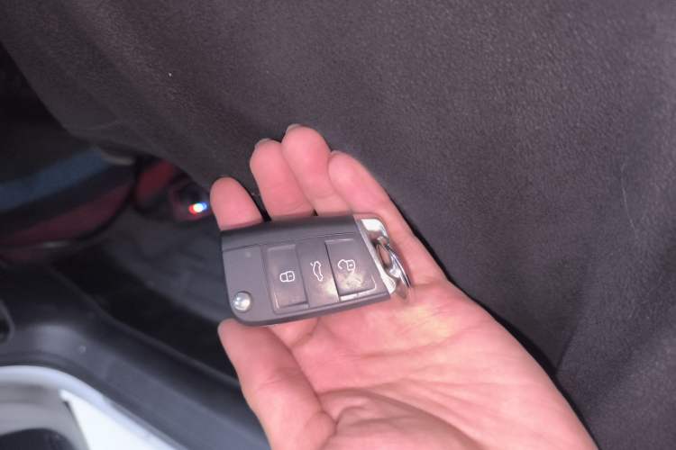 Used Volkswagen Golf 2017 230TSI Automatic Luxury Million-Vehicle Commemorative Edition
