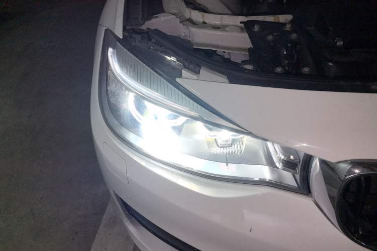 Used BMW 3 Series GT 2014 320i Leading Model
