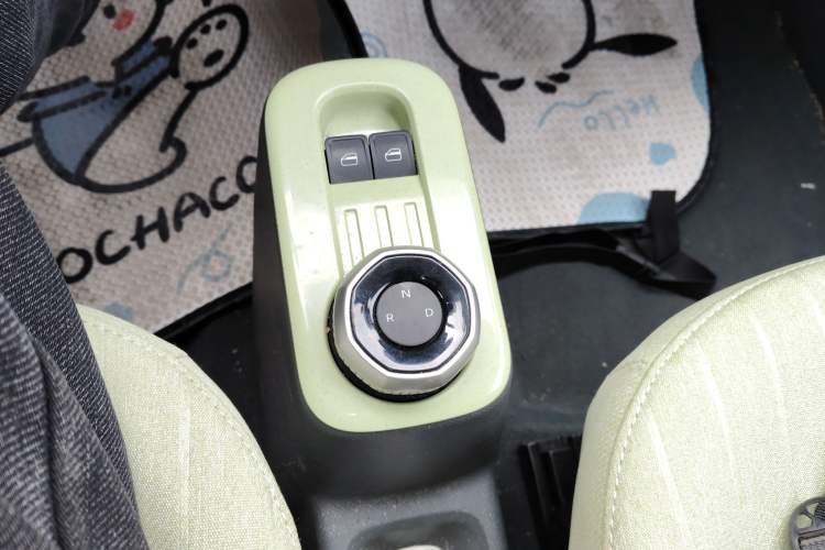 Used Geely Galaxy Panda 2024 Panda Mini 200km Endurance Bear
