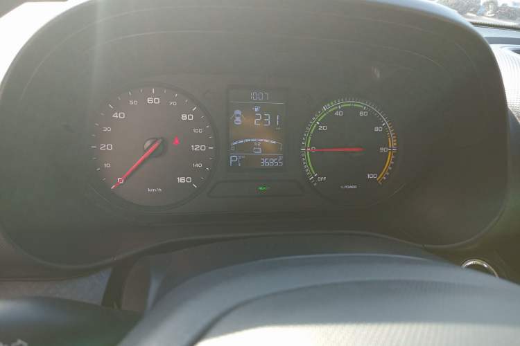 Used Roewe Clever 2021 302 km New Four-Seater Super-Efficient Version