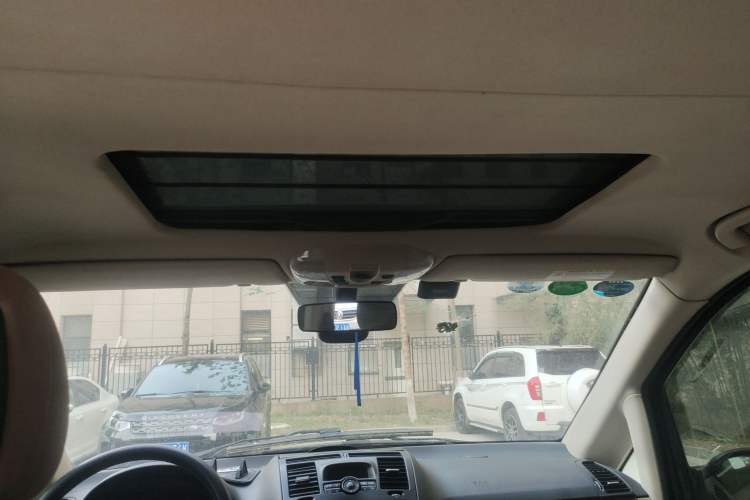 Used Mercedes-Benz Viano 2010 2.5L Prestige Edition Headliner