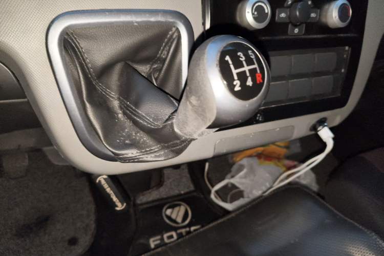 Used Foton Scenic G7 2021 2.4L Gasoline Commercial Version Long Wheelbase High-Roof 2-Seat Van 4K22D4M
