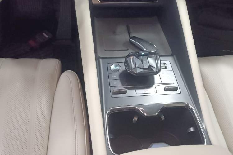 Used BYD Song L EV 2025 662 km Advanced Intelligent Driving Version