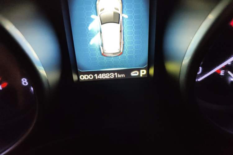 Used Haval H9 2015 2.0T Four-Wheel Drive Standard Model 7 Seats
