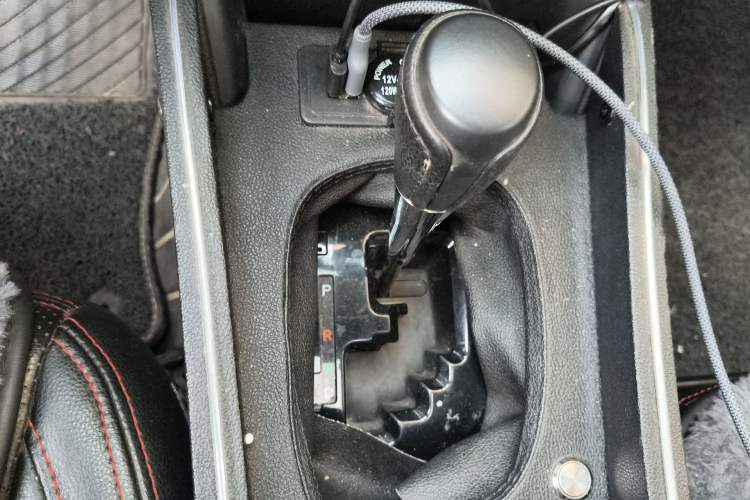 Used Toyota YARiS L Zhi Xuan 2016 Revised Version 1.5G CVT with Dynamic Sunroof