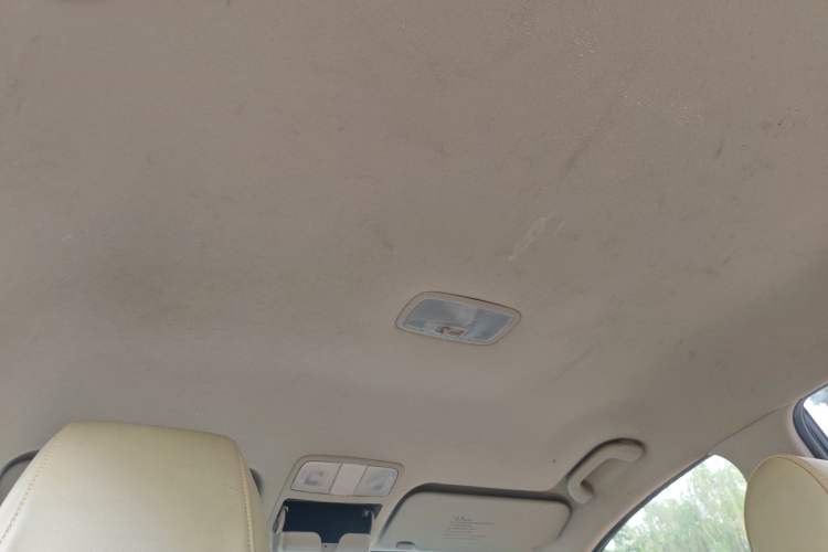 Used Hyundai Celesta 2011 1.6L Manual Comfort Edition Headliner