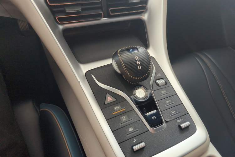 Used BYD Song Pro 2021 1.5T Automatic Xiaoyun Luxury Model Gear Lever