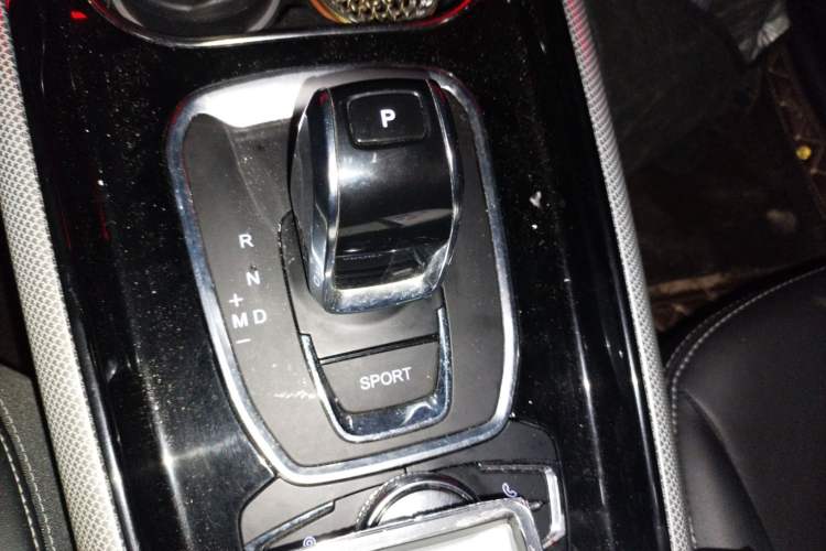 Used EXEED Lingyun 2019 1.6T Two-Wheel-Drive Platinum Edition