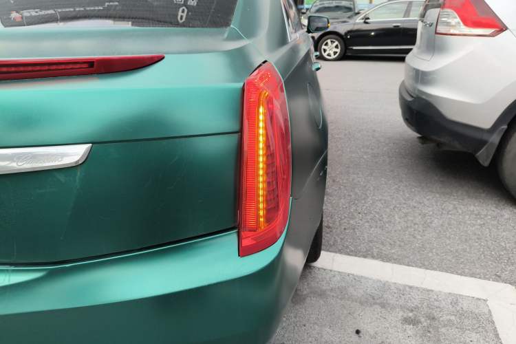 Used Cadillac XTS 2014 28T Luxury Model
