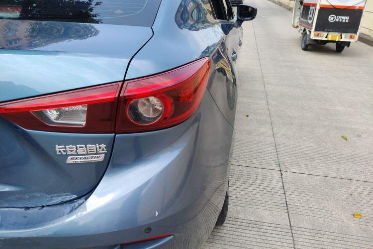 Used Mazda 3 Axela 2017 Sedan 2.0L Automatic Prestige Model China V Standard