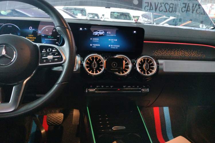 Used Mercedes-Benz EQB 2023-Year Restyled EQB 350 4MATIC
