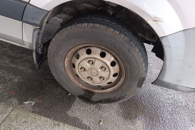 Used Foton Toano 2022 2.0T Manual Urban Edition Short Wheelbase Mid-Height Design Rear Single Tire 5/6/9-Seater Configuration 4F20TC3
