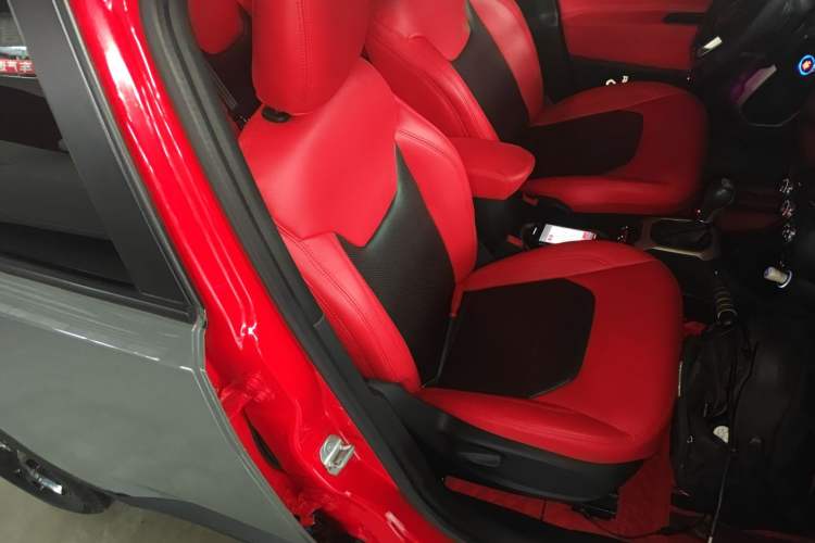 Used Jeep Renegade 2017 180T Automatic High-Energy Version
