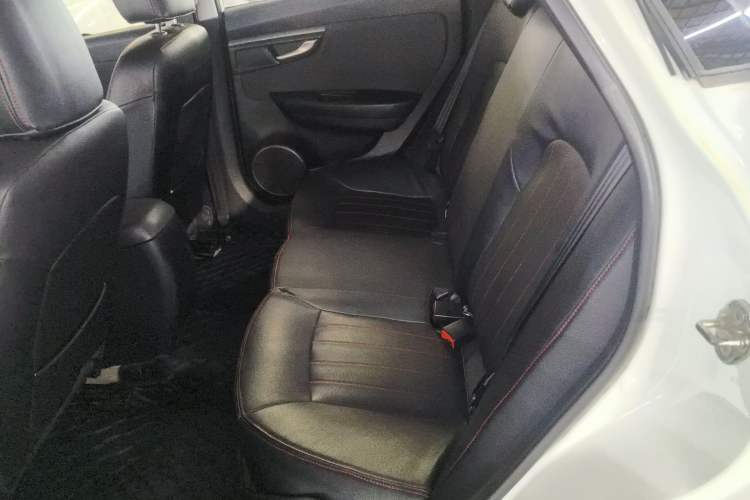 Used Bestune B50 2016 1.6L manual Comfort trim level