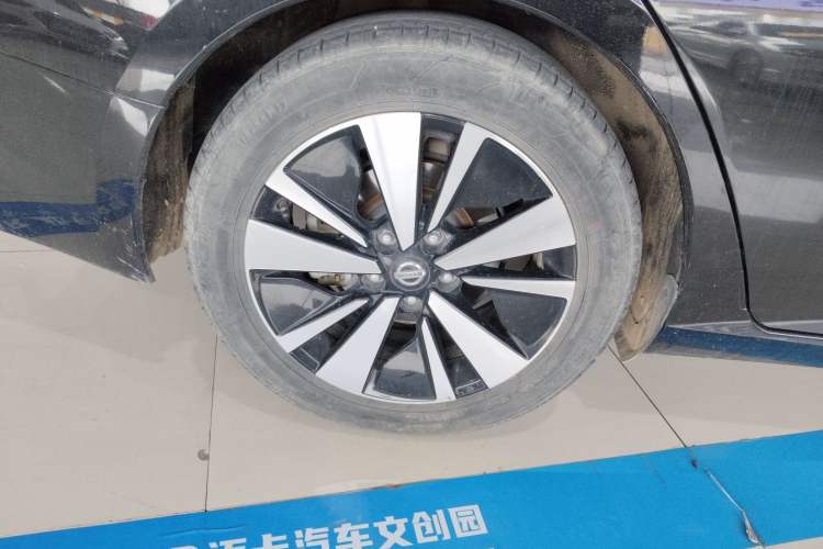 Used Nissan Teana 2021 2.0L XL Comfort Edition Right Rear Wheel Hub