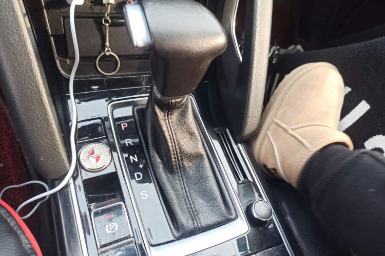 Used BORGWARD BX7 2018 28T Front-Wheel Drive Quality Enjoyment Version 5 Seats China VI Emission Standard
