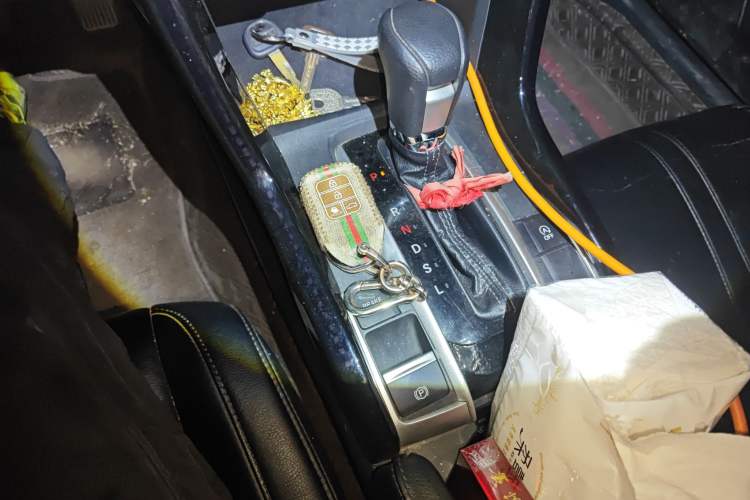 Used Honda Civic 2016 220TURBO CVT Luxury Edition Gear Lever