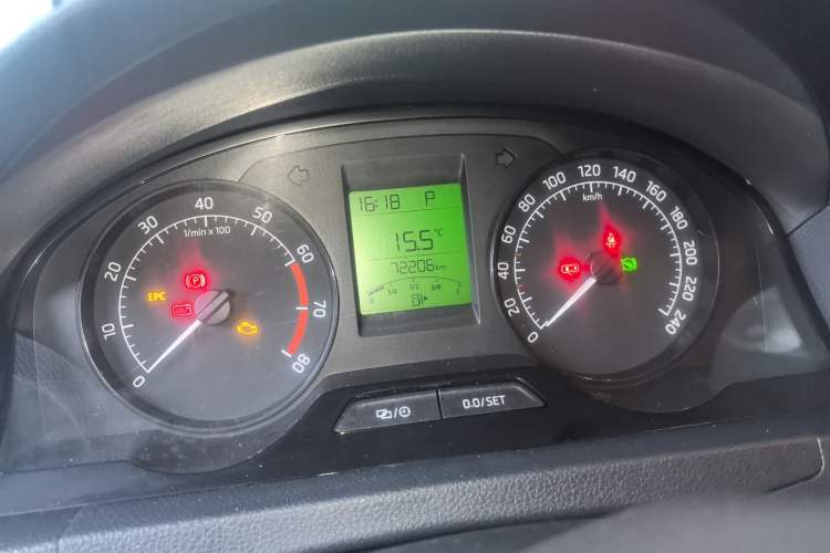 Used Skoda Rapid 2013 1.6L Automatic Smart Selection Model