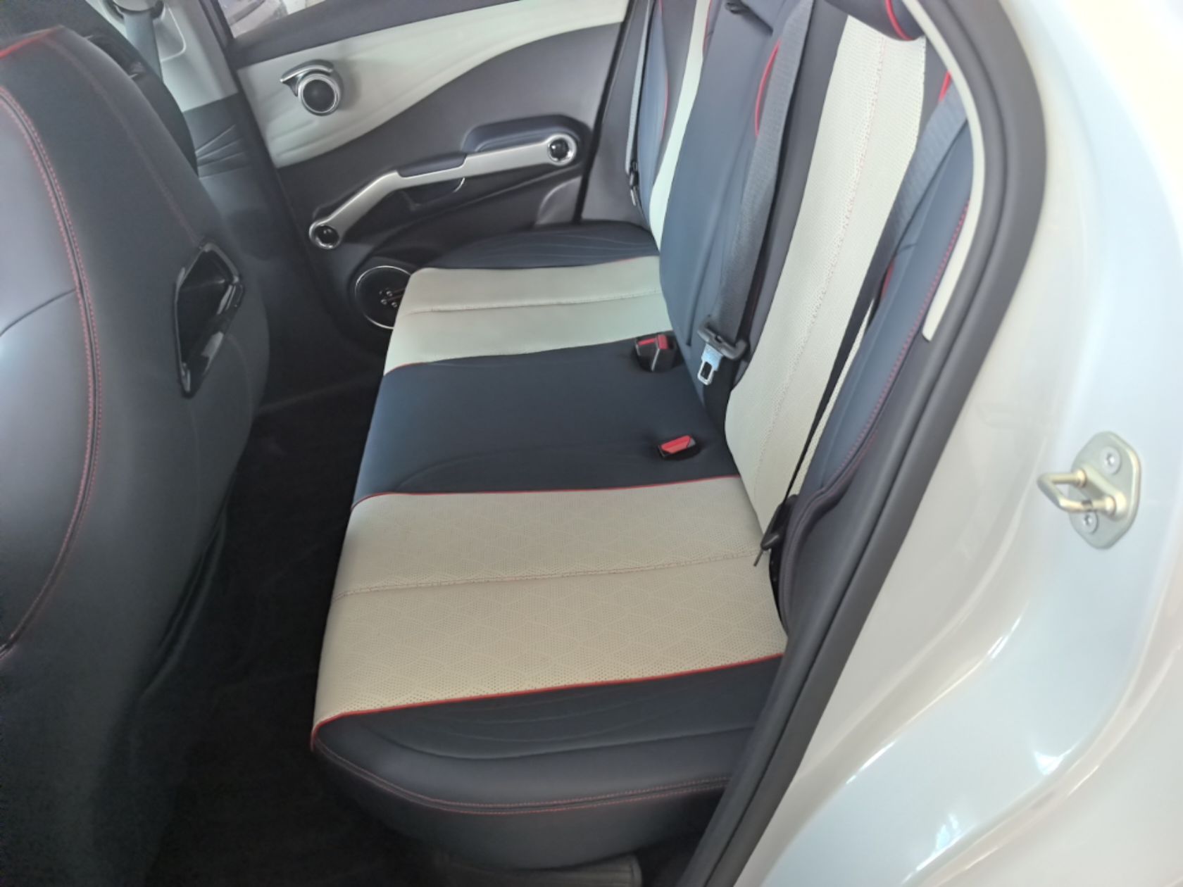 BYD Yuan PLUS 2022 510 km Flagship Version — снимка 20