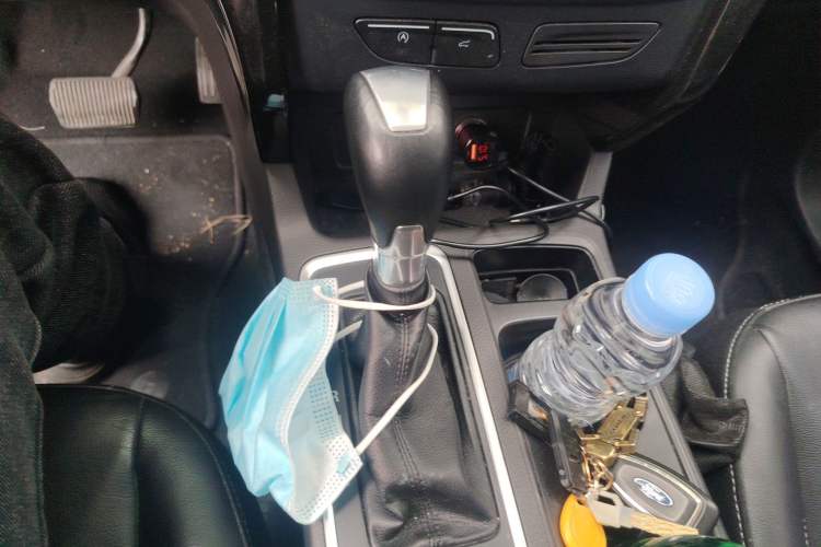 Used Ford Kuga 2017 EcoBoost 245 4x4 Prestige Edition Gear Lever