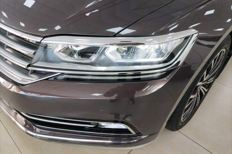 Used Volkswagen Phideon 2018 380TSI Two-Wheel Drive Business Edition
