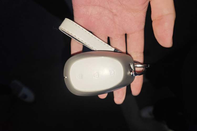 Used CHANGAN NEVO A07 2025 Blue Whale Range-Extending Model 140 Elite Version
