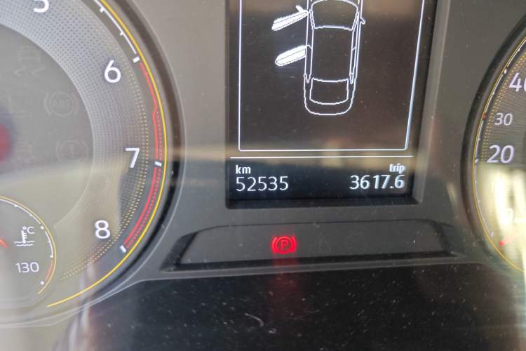 Used Volkswagen Lavida 2019 280TSI DSG Luxury Edition China VI Standard Odometer Close Up