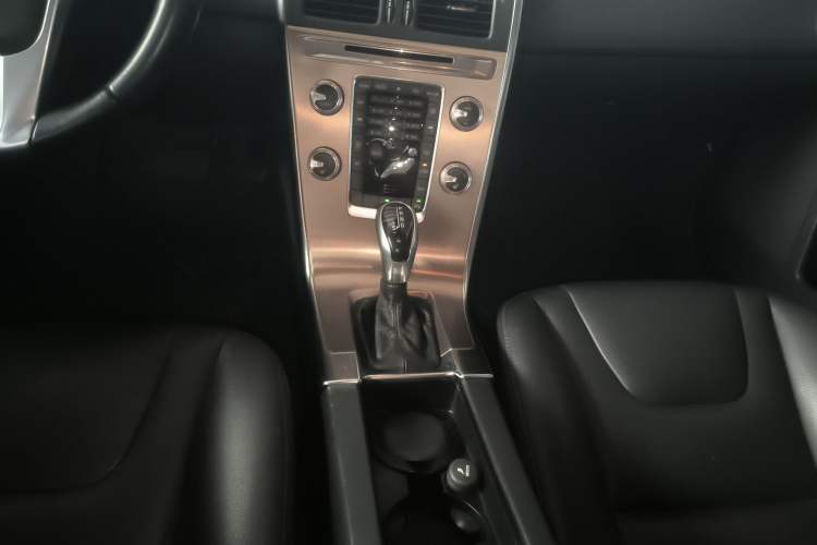 Used Volvo XC60 2015 T5 Smart Upgrade Model