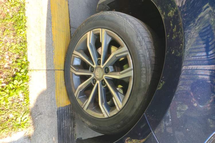 Used BYD Song MAX 2019 1.5T Automatic Smart Connect ZhiLian RuiDong Model 7 Seats China V Emission Standard