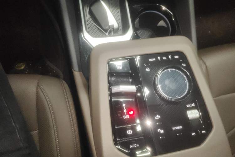 Used BMW 5 Series 2024 525Li M Sport Package