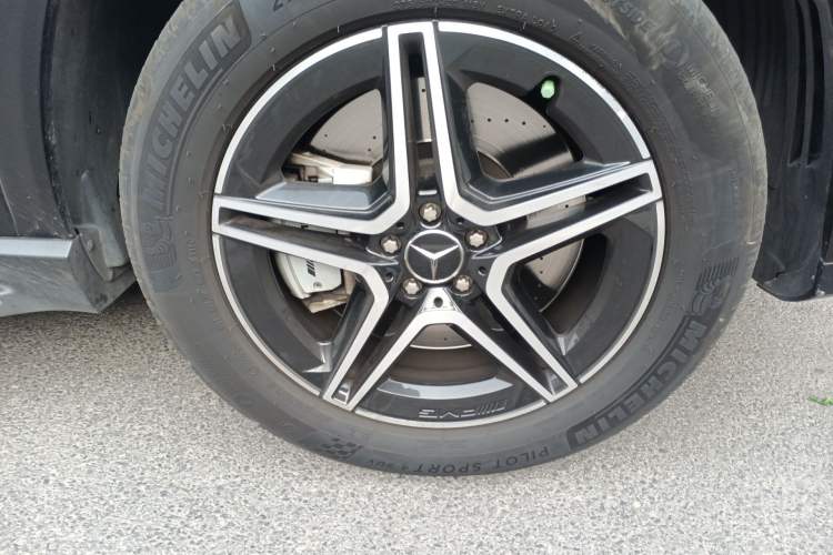 Used Mercedes-Benz GLE AMG 2020 AMG GLE 53 4MATIC+ Right Front Wheel Hub