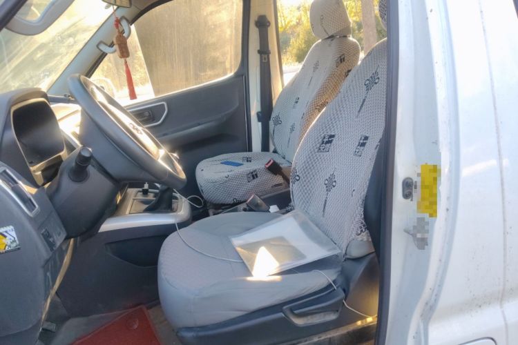 Used Jinbei Hiace King 2021 2.0L City Transport King Series Express Model Standard Top 6-Seater 1TZS
