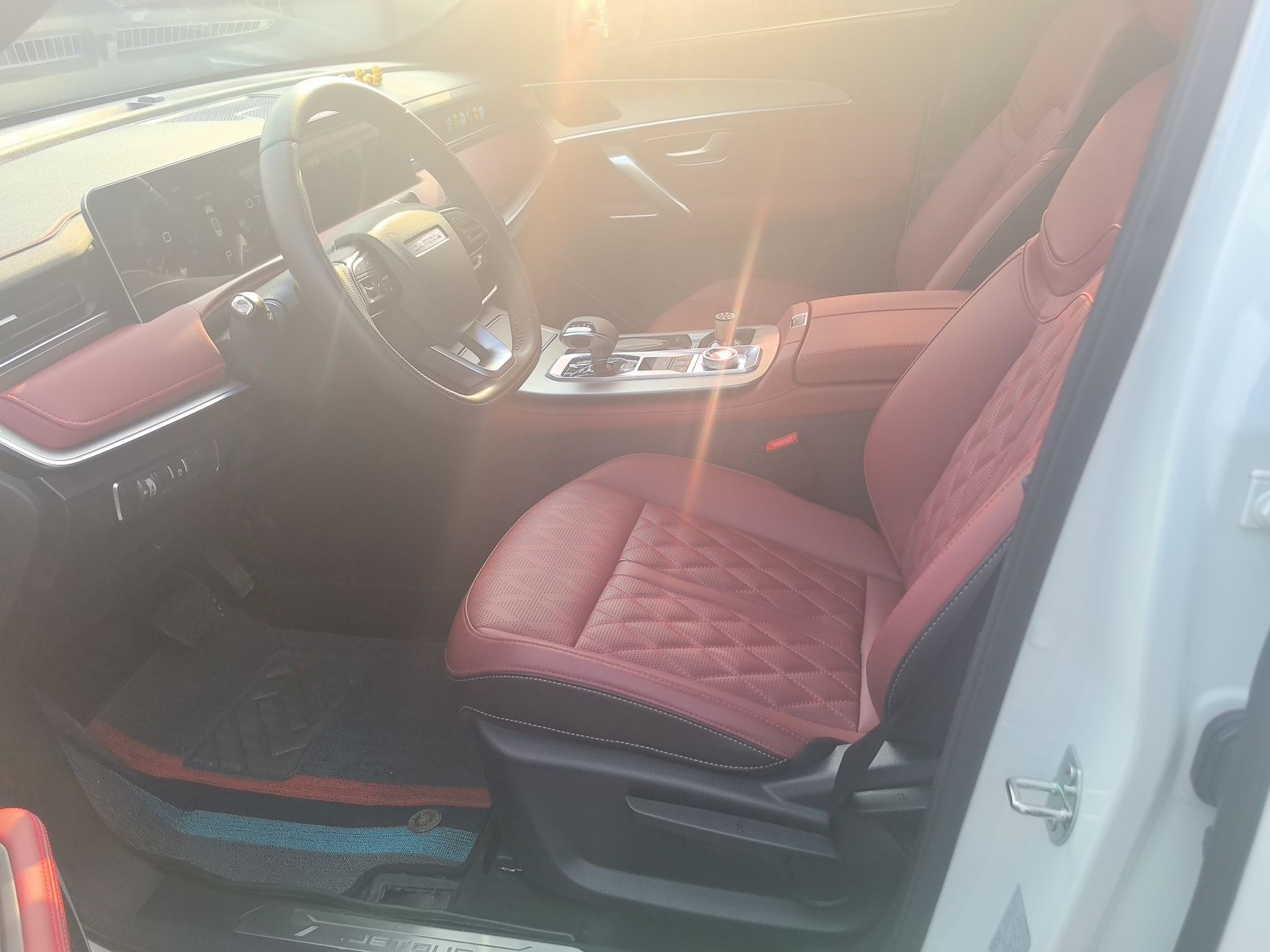 المقاعد الأمامية داخل السيارة