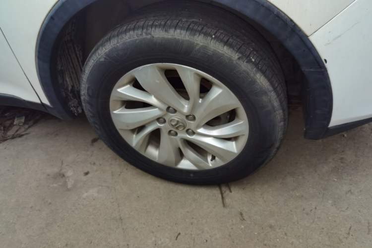 Used BAIC Senova X65 2015 2.0T automatic comfort version