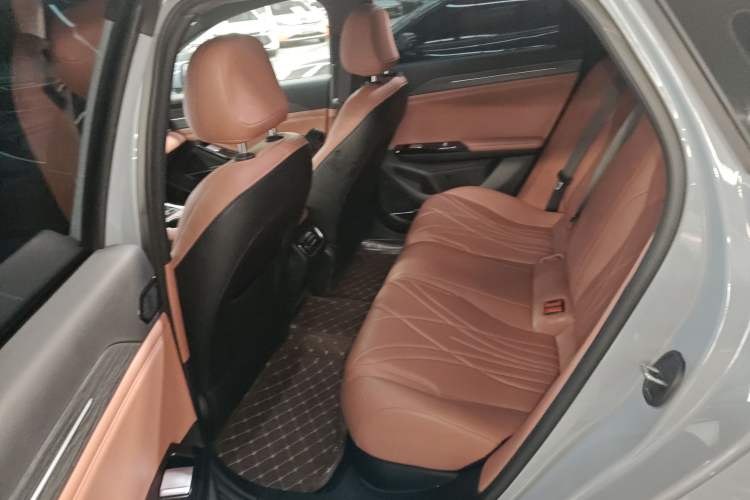 Used Geely Galaxy L6 2025 EM-i 140km Explorer+ Edition
