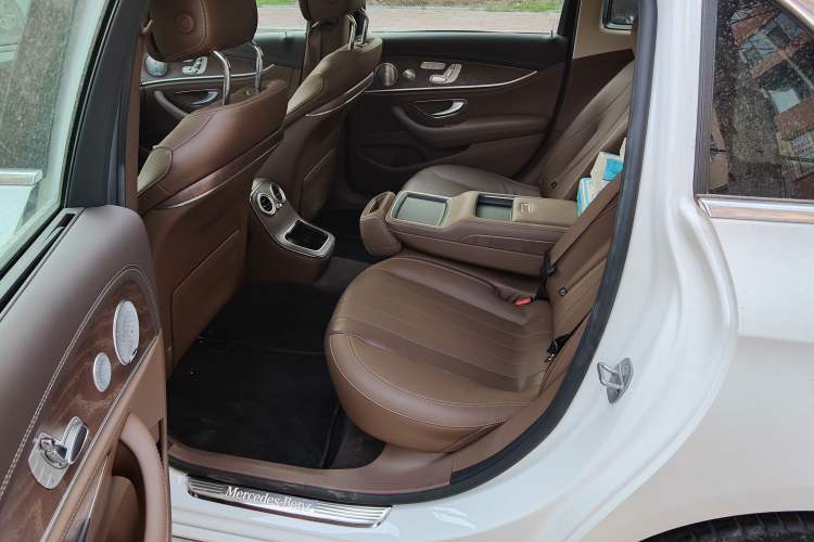 Used Mercedes-Benz E-Class 2021 E 300 L Luxury Model
