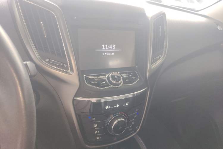 Used Changan CS75 2014 2.0L Manual Luxury Version China IV Standard
