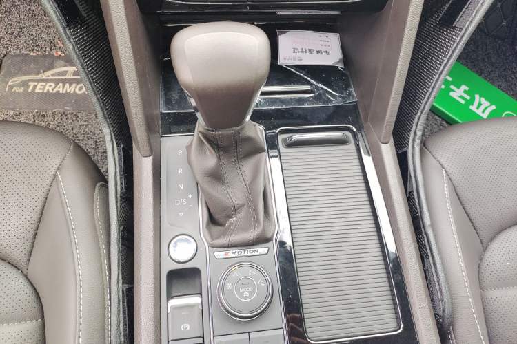 Used Volkswagen Teramont 2017 380TSI Four-Wheel Drive Luxury Edition Gear Lever