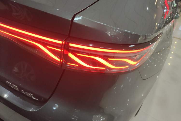 Used Chery Fengyun A8L 2025 1.5 TGDI 145 km Luxury Version Right Rear Taillight