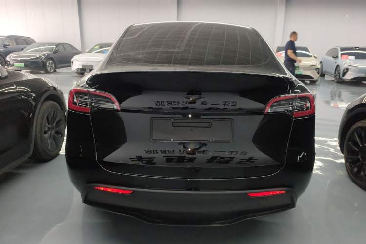 Used Tesla Model Y 2021 Standard Range Rear-Wheel Drive Version