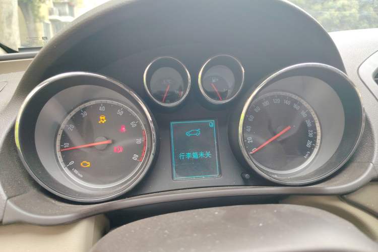 Used Buick Regal 2010 2.0L Expo Edition Instrument Cluster